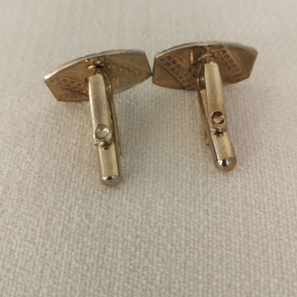 Cufflinks - Picture 3 of 4